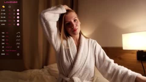 VICTORIA online show from December 19, 1:12 am