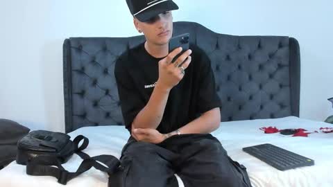 1Threestar online show from September 23, 12:19 pm