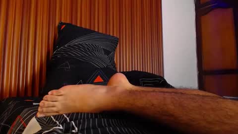 Snapshot of 1tommy9 chatting on January 13, 10:03 pm Tommy online show from January 13, 10:03 pm