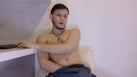 Snapshot of 1tommy9 chatting on March 16, 6:17 am Tommy online show from March 16, 6:17 am