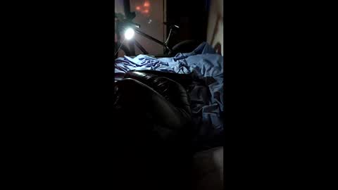 1toxiclust online show from December 14, 6:08 am