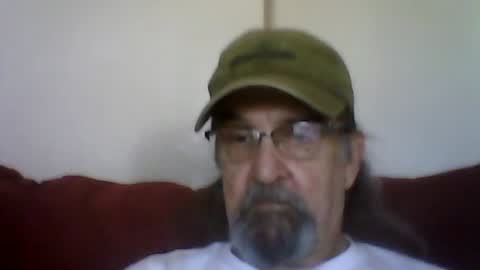 Snapshot of 1valentine chatting on June 16, 2:52 pm 1valentine online show from June 16, 2:52 pm