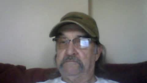 Snapshot of 1valentine chatting on July 5, 2:46 pm 1valentine online show from July 5, 2:46 pm