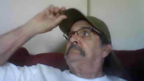 Snapshot of 1valentine chatting on July 7, 9:41 pm 1valentine online show from July 7, 9:41 pm