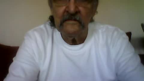 Snapshot of 1valentine chatting on July 10, 2:52 pm 1valentine online show from July 10, 2:52 pm