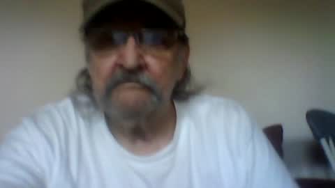 Snapshot of 1valentine chatting on July 18, 4:22 pm 1valentine online show from July 18, 4:22 pm