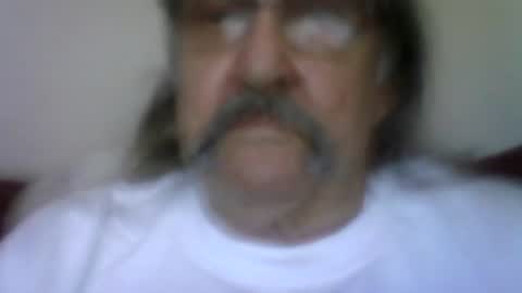 Snapshot of 1valentine chatting on July 23, 12:46 am 1valentine online show from July 23, 12:46 am