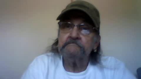 Snapshot of 1valentine chatting on August 1, 3:55 pm 1valentine online show from August 1, 3:55 pm