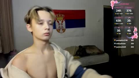 Snapshot of 1vampirella_gs chatting on October 22, 4:40 pm Milos online show from October 22, 4:40 pm