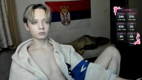 Snapshot of 1vampirella_gs chatting on November 16, 8:47 pm Milos online show from November 16, 8:47 pm