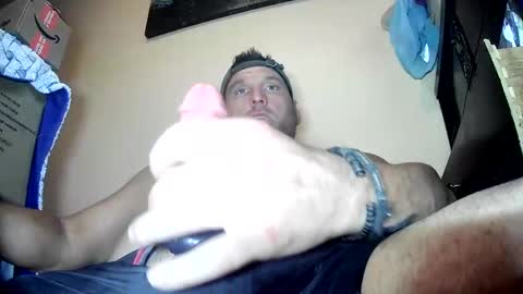 Snapshot of 1weetodid chatting on December 8, 1:47 pm iweetodid online show from December 8, 1:47 pm