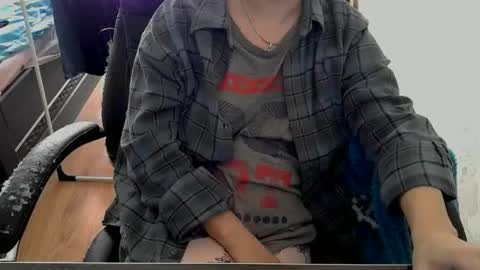 1your_hot_girls online show from March 20, 11:04 am