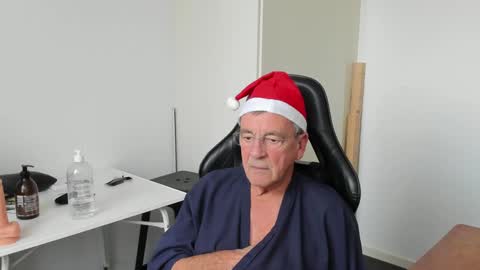 Henk online show from December 23, 2:17 pm