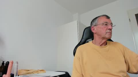 Henk online show from October 23, 12:15 pm