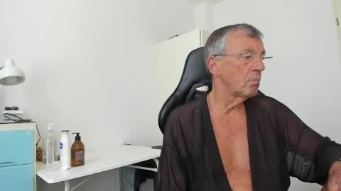 Henk online show from May 31, 10:33 am