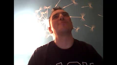 2025eyesforyou online show from January 25, 11:32 pm