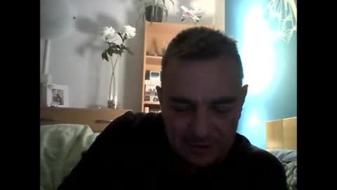 2025eyesforyou online show from October 26, 6:36 pm