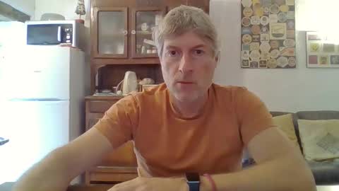 22esserre online show from September 30, 11:04 am