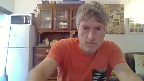 22esserre online show from April 27, 12:03 pm