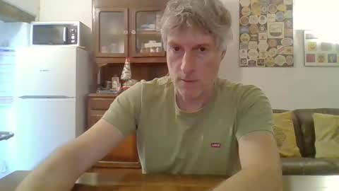22esserre online show from May 8, 11:59 am