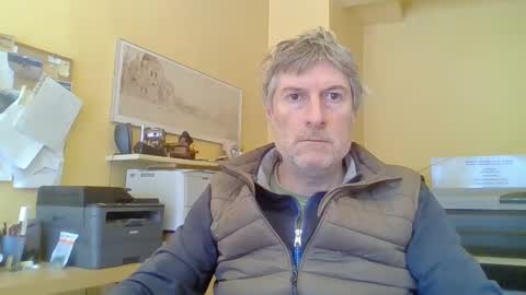 22esserre online show from May 18, 2:56 pm