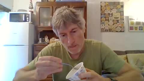 22esserre online show from May 27, 11:51 am