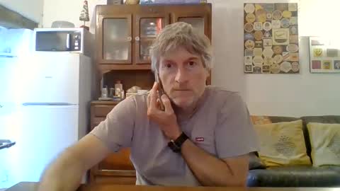 22esserre online show from June 3, 11:46 am