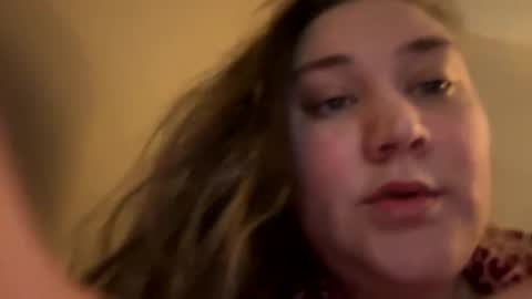 Snapshot of 22thickfatpussy chatting on December 20, 1:07 pm 22thickfatpussy online show from December 20, 1:07 pm