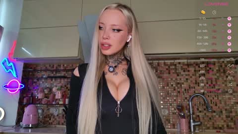 Snapshot of 2badforyou chatting on November 5, 11:10 am 30 NOV online show from November 5, 11:10 am