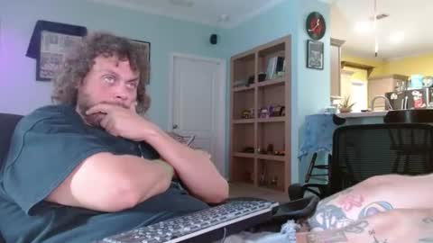 Snapshot of 2dirtyhillbillies chatting on June 21, 4:42 pm ThrillBilly online show from June 21, 4:42 pm