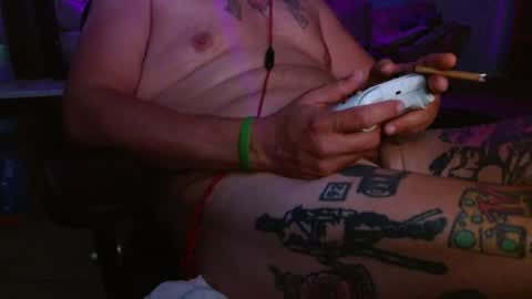 Snapshot of 2dirtyhillbillies chatting on July 3, 1:45 am ThrillBilly online show from July 3, 1:45 am