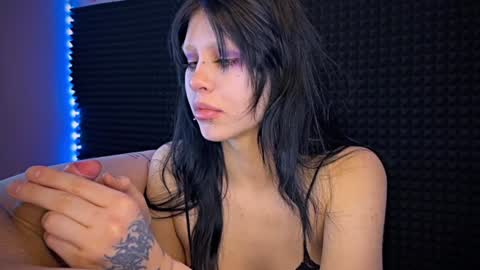 Snapshot of 2emo4fam chatting on January 11, 7:27 pm 2emo4fam online show from January 11, 7:27 pm