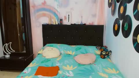 samantha sharon online show from December 19, 7:37 am