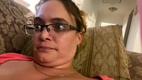 2hotnot2 online show from September 26, 7:01 am