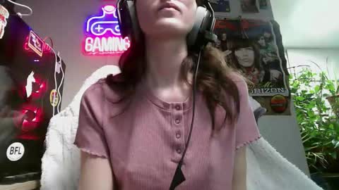 Snapshot of 2photogs_raw chatting on February 6, 11:41 pm 2photogs_raw online show from February 6, 11:41 pm