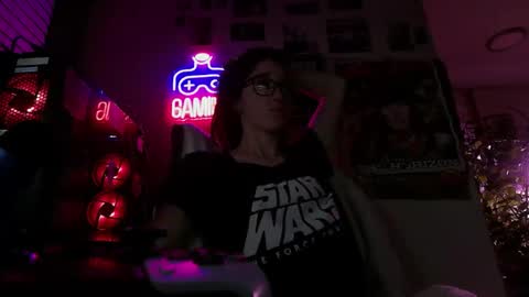 Snapshot of 2photogs_raw chatting on February 10, 7:23 am 2photogs_raw online show from February 10, 7:23 am