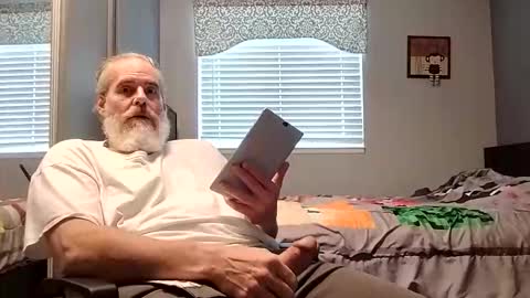 32666damon online show from December 18, 5:41 pm