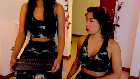 Snapshot of 3kam_amazonian chatting on December 25, 10:06 am independent model online show from December 25, 10:06 am