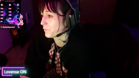 Snapshot of 3krykat3 chatting on March 7, 7:27 am 3KryKat3 online show from March 7, 7:27 am