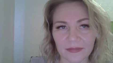 Snapshot of 3susie chatting on September 22, 8:49 am 3susie online show from September 22, 8:49 am