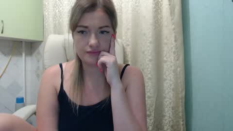 3sweetcandy3 online show from September 15, 10:54 pm