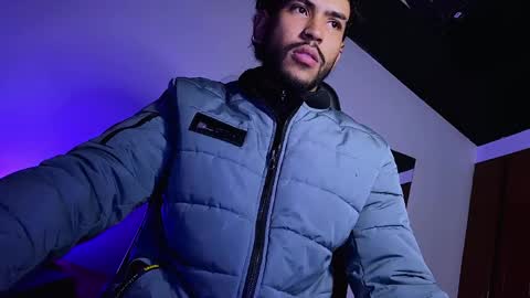 E V I L online show from April 3, 3:48 am