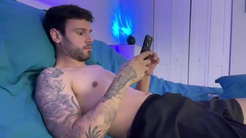 Snapshot of 3xxxjason chatting on December 2, 2:39 am 3xxxjason online show from December 2, 2:39 am