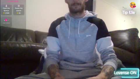 420feetloverr420 online show from October 21, 11:16 pm