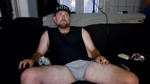 Snapshot of 420happydaz chatting on June 11, 1:05 am 420happydaz online show from June 11, 1:05 am