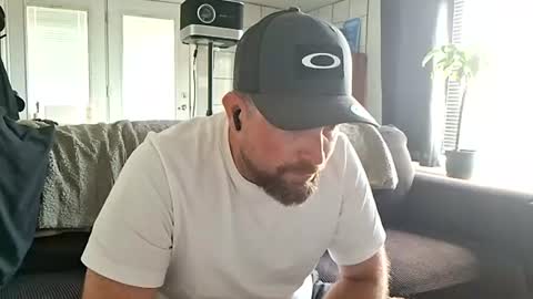 420happydaz online show from June 20, 8:11 pm
