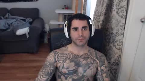 Snapshot of 420randomguy chatting on February 26, 4:06 pm Anomander Rake online show from February 26, 4:06 pm