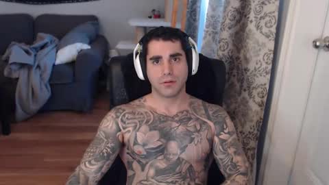 Snapshot of 420randomguy chatting on February 28, 3:24 pm Anomander Rake online show from February 28, 3:24 pm