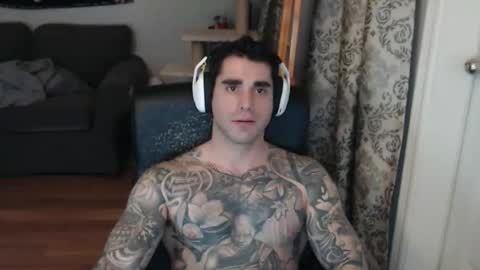 Snapshot of 420randomguy chatting on March 10, 11:10 pm Anomander Rake online show from March 10, 11:10 pm