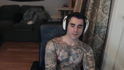 Snapshot of 420randomguy chatting on March 22, 3:10 am Anomander Rake online show from March 22, 3:10 am